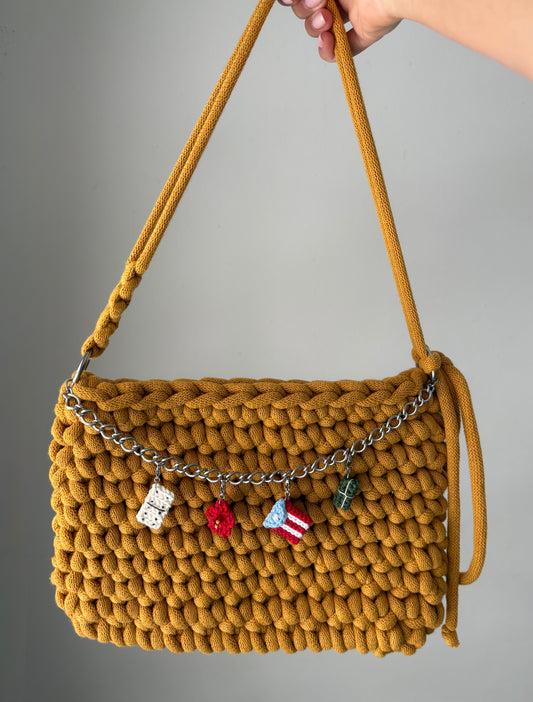 Cartera Regina con Charms
